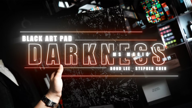 <strong>Darkness - Black Art Close-up Pad</strong>